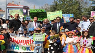 Beyşehirde öğrenciler temiz çevre için yürüdü