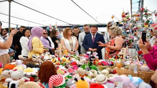 Bigada kadın girişimcilerin el işi ürünleri sergilendi