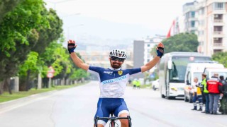 Bilecikli bisiklet sporcusu Mert Hüner Samsundaki yarışta 3üncü oldu