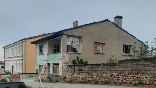 Bilecikte bir emniyet bir de zabıta ekibine darp edildi
