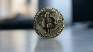 Bitcoin Zirvede, Gümüş En Çok Kaybettiren Yatırım Aracı Oldu