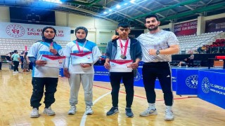 Bitlisli öğrenciler bilek güreşinde Türkiye finallerinde