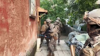Bitliste 6 uyuşturucu satıcısı tutuklandı