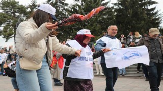 Boluda 1 Mayıs halaylar çekilerek kutlandı