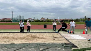 Boluda minikler atletizm şenliği renkli görüntülere sahne oldu