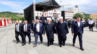 Bosna Hersekte Türkiyenin desteğiyle yenilenen Behram Ağa Camii açıldı