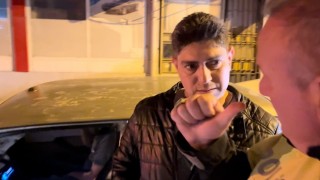 Böylesi görülmedi.. Alkollü çıkan bu sefer Türk değil, Suriyeli..