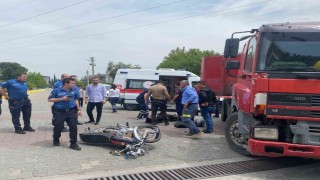 Bozdoğanda tır ile motosiklet çarpıştı: 1 yaralı