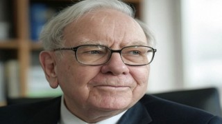 Buffett CEO'luğu Bırakıyor: 94 Yaşındaki Yatırım Dehasından Tüyolar