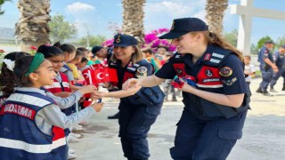Buharkentte öğrenciler jandarmayı tanıdı