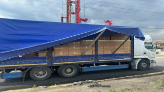 Bursada kaçak alkol ve tütün operasyonu: Milyonlarca makaron ve binlerce litre etil alkol ele geçirildi