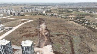 Büyükşehir Belediyesi Karaköprüye yeni bir cadde kazandırıyor