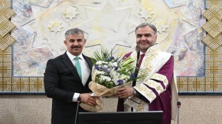 ÇAKÜde Rektör Prof. Dr. Mevlüt Karata görevi teslim aldı