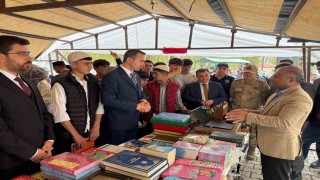 Çaldıranda Kitap Fuarı açıldı