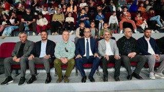 Cambaz Mithat ‘Yetenek Sirkiniz gösterisi renkli ve heyecanlı anlara sahne oldu