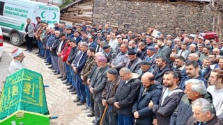 Cami bacasını temizlerken düşerek hayatını kaybeden imam son yolculuğuna uğurlandı