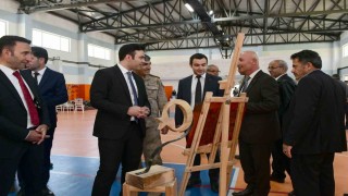 Çatakta yılsonu sergisi