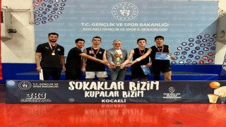 Çayırovanın genç basketbolcuları il şampiyonu oldu