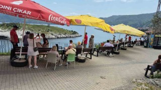 Çeşmi Cihan Amasraya havalar ısınmasıyla birlikte Rus akını da başladı