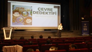 ‘Çevre Dedektifi kitabının yazarı çocuklarla buluştu