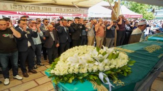 CHP lideri Özel Manisada cenaze törenine katıldı