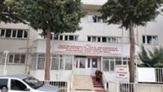 Çorumda deprem dayanıklılığı yetersiz bulunan semt polikliniğindeki birimler taşındı