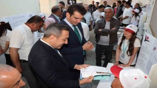 Çorumda öğrencilerden köy okulunda bilim fuarı