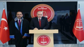 Cumhurbaşkanı Erdoğan: Her ne kadar kimleri rahatsız olsa da son dönemde yürütülen tahkikatları bu bakımdan gayet olumlu karşılıyoruz