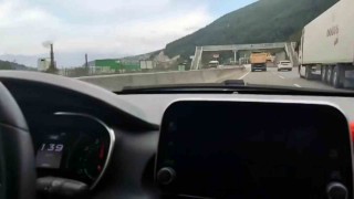 D-650de otomobiller kamyona yetişemedi