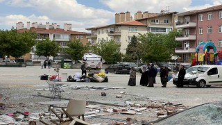 Dairesinde patlattığı doğalgaz onlarca kişiyi evsiz bıraktı