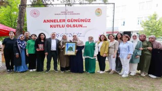 Denizli protokolü şehit anneleriyle buluştu