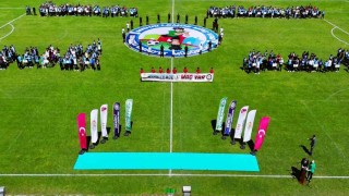 Denizlide 976 genç sokaktan yeşil sahalara çekildi