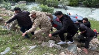 Derede kaybolan 16 yaşındaki çocuğu arama çalışmaları sürüyor