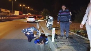 Devrilen motosikletin sürücüsü yaralandı