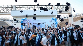 Didim MYOda 140 öğrenci kep attı