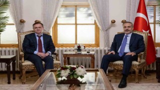 Dışişleri Bakanı Hakan Fidan, Rusya Federasyonu Devlet Başkanı Danışmanı Vladimir Medinski başkanlığındaki Rus heyetiyle bir araya geldi.