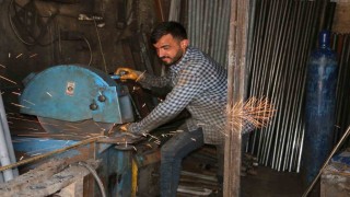 Diyarbakırda hurdacı esnafı 1 Mayısta da çalıştı