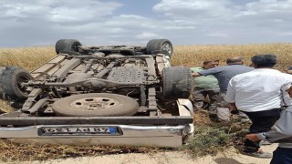 Diyarbakırda pikap takla attı: 3 yaralı