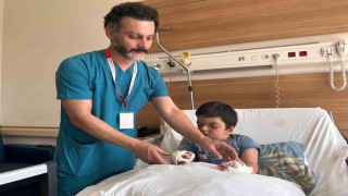 Doktorların ismini yeni duyduğu rahatsızlık Eskişehirde tedavi edildi, 10 parmağı açıldı