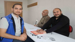 Dokuntaş ile görme engellilerin önündeki bir engel daha kalktı