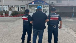 Dolandırıcılık suçundan aranan şahıs Nazillide yakalandı