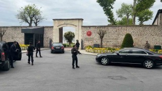 Dolmabahçede gerçekleşecek müzakere için heyetler giriş yaptı