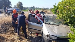 Dörtyolda otomobil narenciye bahçesine uçtu