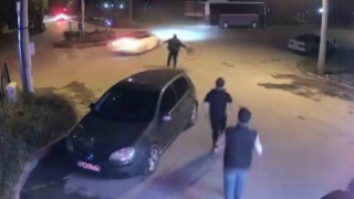 Drift yapan lüks otomobili, tabureyle kovaladı: O anlar kamerada