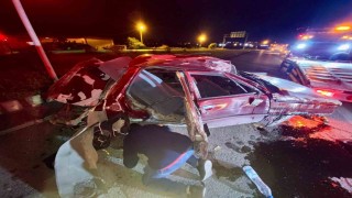 Duble yolda refüje çarpan otomobil takla atarak hurdaya döndü: 1 yaralı