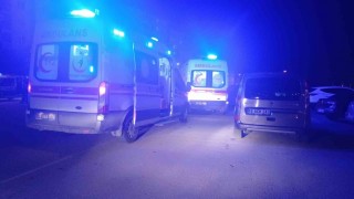Dünürler arasında silahlı kavga: Baba ve oğul yaralandı