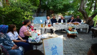 Dünya Arı Gününde Kaymakam Odabaştan anlamlı ziyaret
