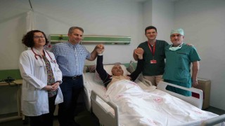 Dünyada 3. vaka: Moyamoya hastası ve her iki şah damarı tıkalı olan hastaya açık kalp ameliyatı
