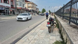 Düzcede motosiklet yayaya çarptı: 2 yaralı