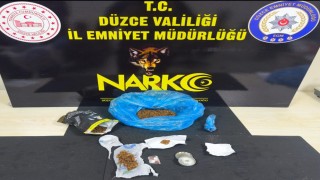 Düzcede uyuşturucu satıcısı 4 kişi tutuklandı